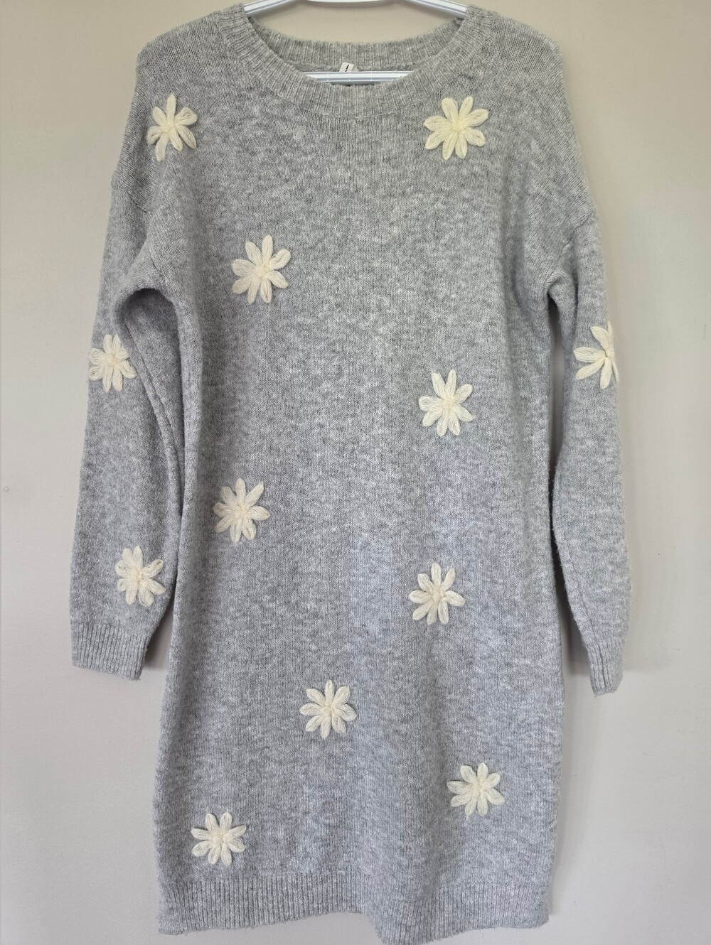 Gray Daisy Appliqué Sweater Dress Or Tunic  DREAMERS By DEBUT. Size Women's S.